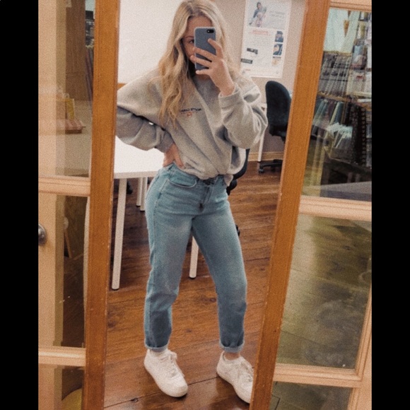 Meet your Posher, Cassie - Picture 1 of 2